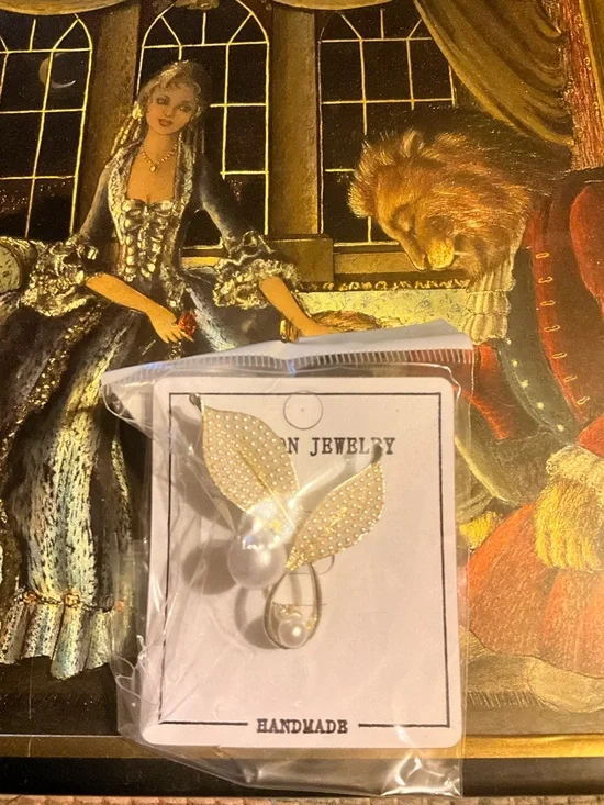 Elegant Pearl Leaf Brooch — Gold-Tone with Ivory Pearls HAND MADE VINTAGE NEW - Picture 12 of 16